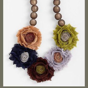 Rare Vintage Lenora Dame Fabric/Ceramic Flower Necklace - ECU - Boho!